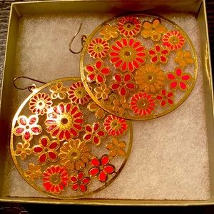 New in box circular hoop style floral met gala themed earrings!
